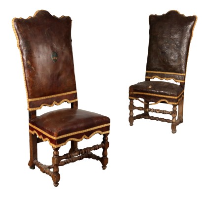 Pair of Antique Baroque Chairs Walnut Leather XVII-XVIII Century