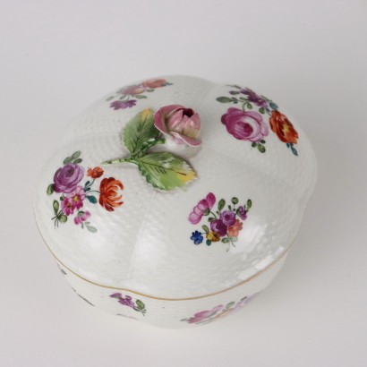 Ancient Sugar Bowl White Porcelain Ludwigsburg Germany \'700 Flowers