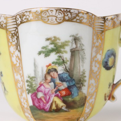 antiques, cup, cup antiques, ancient cup, ancient Italian cup, antique cup, neoclassical cup, 19th century cup,Two Meissen Aug Porcelain Cups