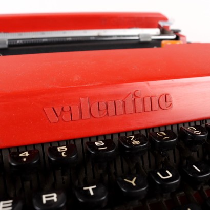 Vintage Typewriter Olivetti Valentine Ettore Sottsass Italy \'900