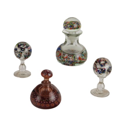 Flaschenpaar und Briefbeschwerer aus Muranoglas