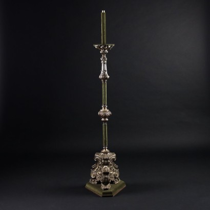 Antiker Kerzenhalter '900 Feinblech Silberne Dekorationen Grüner Stoff