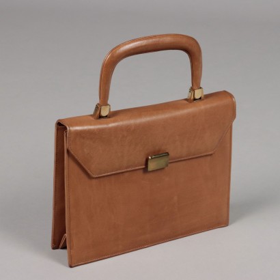 Vintage Bag from the 1970s Caramel Leather Gilded Metal Details
