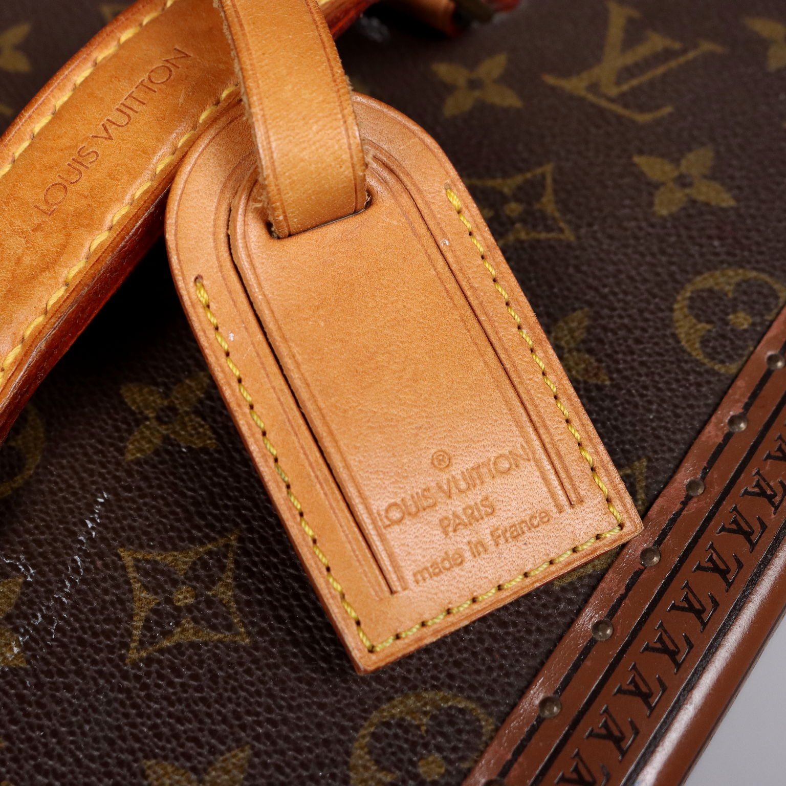 Louis Vuitton..made in Italy marchiato francese.