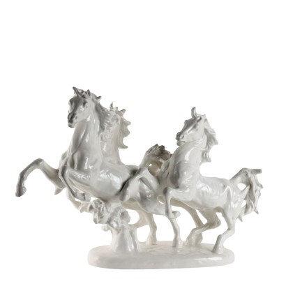 Skulptur Pferden in freier Wildbahn '900 Porzellan Objekte