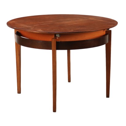 Round Extendable Table from the 50s-60s Vintage Tables