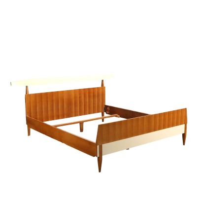 Bed from the 1960s Laminate Mahagony Veneered Modernism Complements