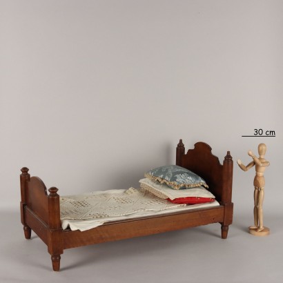 Wooden Bed Model