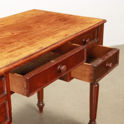 French writing desk