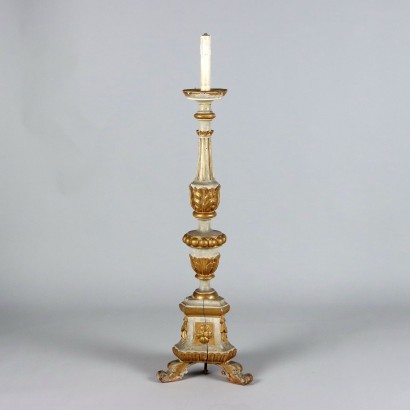 Eklektischer Kerzenhalter Mitte des XIX Jhs Vergoldetes Holz
