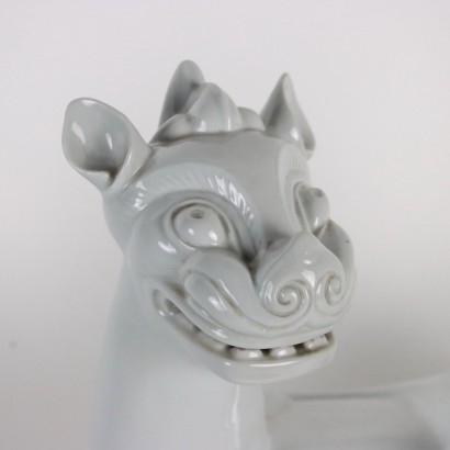 Dragon En Porcelaine Blanche
