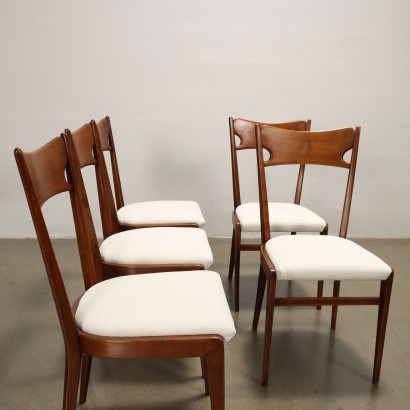 Cinq chaises 0apostrop des années 1950