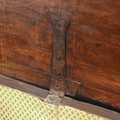 Coffre du XVIIIe siècle avec marqueterie Addi