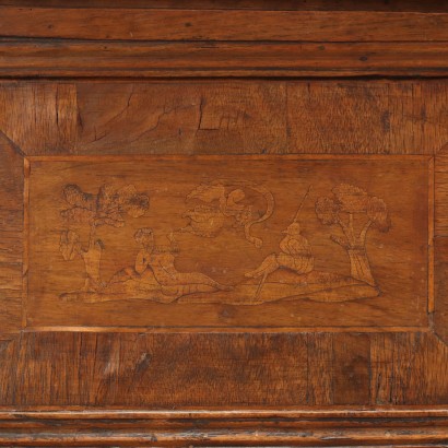 Truhe aus dem 18. Jahrhundert mit Addi-Intarsien