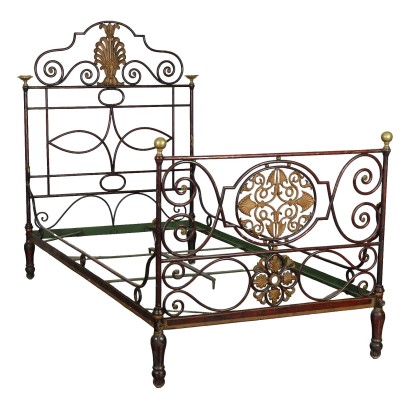 Antikes Bett Restauration des XIX Jhs aus Schmiedeeisen und Bronze