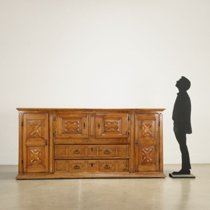 Credenza in Stile con Legni Antichi