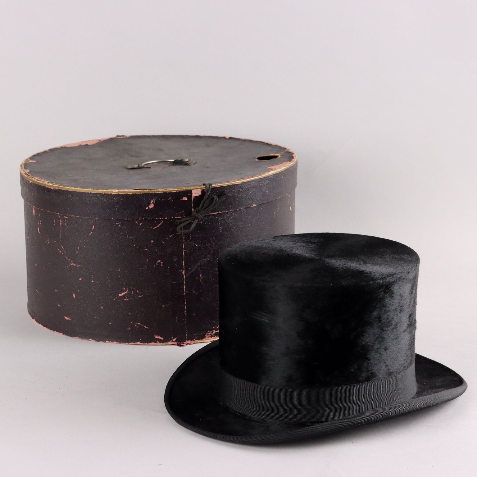 Cappello cilindro nero in feltro bambino, h10cm
