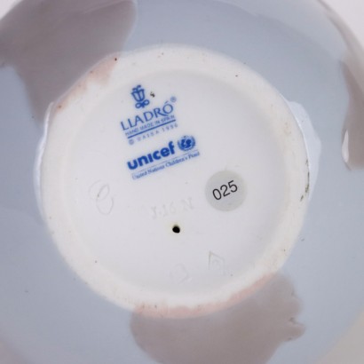 Lladro porcelain statue for Unicef