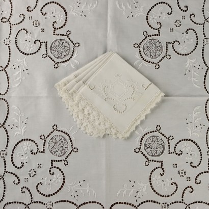 Set de table avec six serviettes en lin