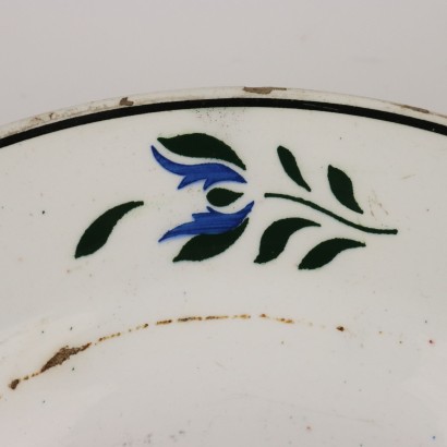 Plato de cerámica fabricado en Francia.