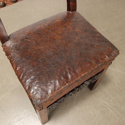 Baroque Chair in Carved Walnut