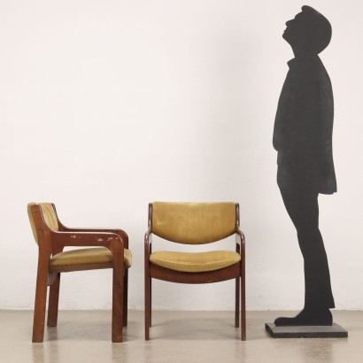 Vier Stühle aus den 60er und 70er Jahren