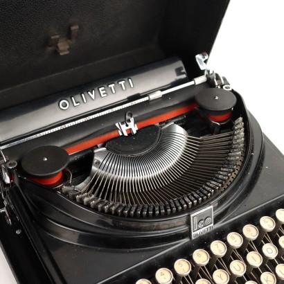 Ico Olivetti Schreibmaschine