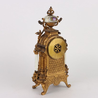 Horloge de comptoir en antimoine doré