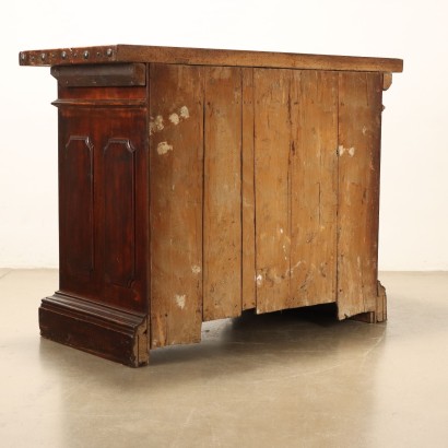Baroque sideboard with modifications