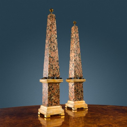 coppia obelischi,Coppia di Obelischi