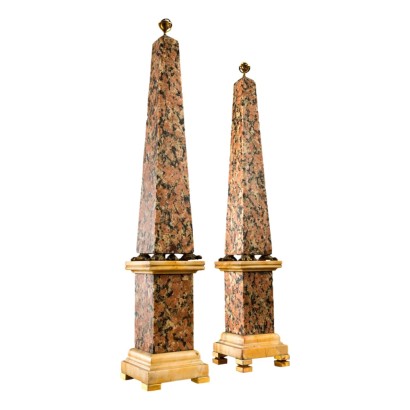 Paar Antike Obelisken aus Granit Italien des XIX Jhs