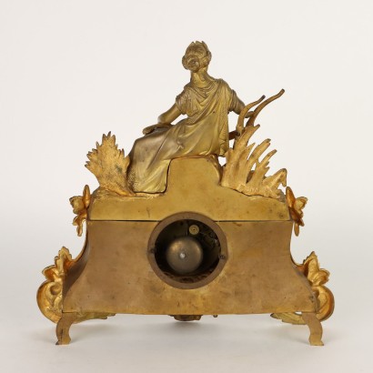 Pendule de cheminée en bronze doré