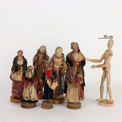 Groupe de personnages de crèche