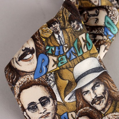 Roberto Mocellini para la corbata de los Beatles