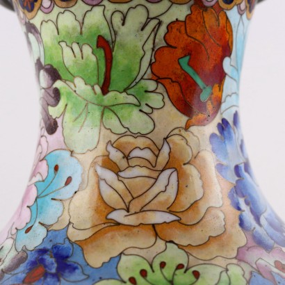 Paire de vases cloisonnés