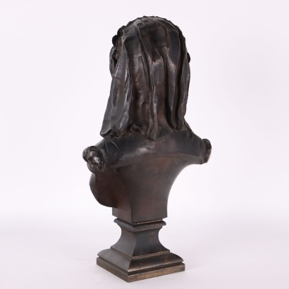 Buste de Jeune Femme en Bronze