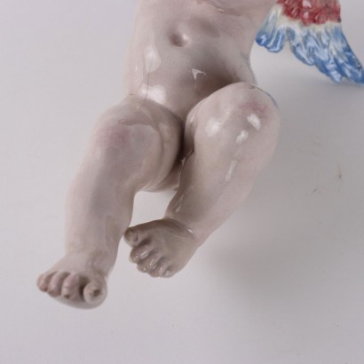 Putto aus Majolika