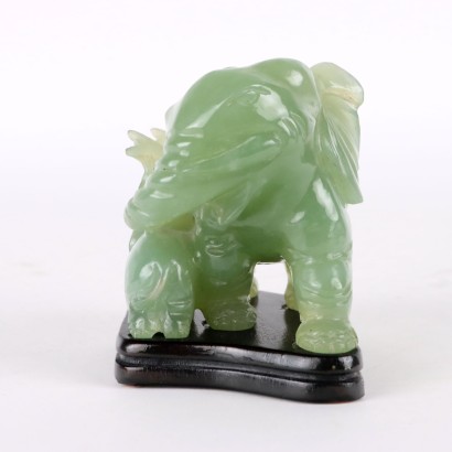 Elefant mit Baby in Jade