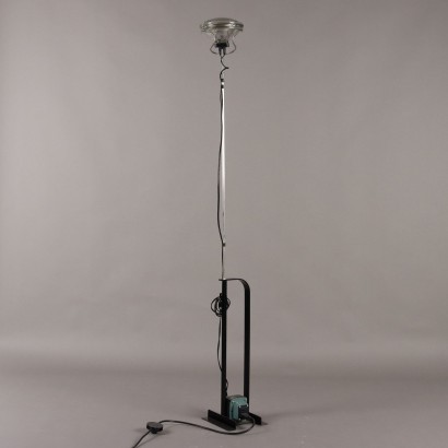 Lampe 'Toio' par Achi,Achille et Pier Giacomo Castiglioni,Achille et Pier Giacomo Castiglioni,Achille et Pier Giacomo Castiglioni,Achille et Pier Giacomo Castiglioni,Achille et Pier Giacomo Castiglioni