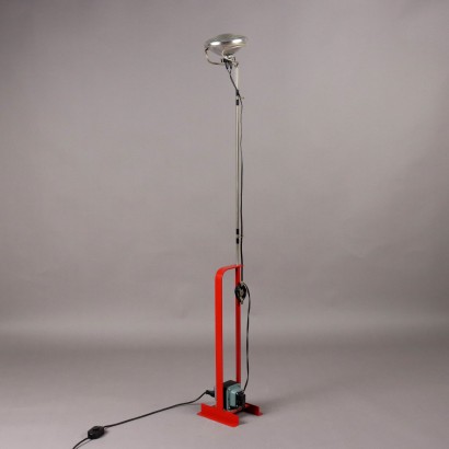 Lampe 'Toio' par Achi,Achille et Pier Giacomo Castiglioni,Achille et Pier Giacomo Castiglioni,Achille et Pier Giacomo Castiglioni,Achille et Pier Giacomo Castiglioni,Achille et Pier Giacomo Castiglioni,Achille et Pier Giacomo Castiglioni