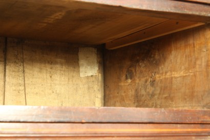 Walnut canterano, bracket feet, drawer panels, under-ground, flip, hardware, #antiquariatocassettoni