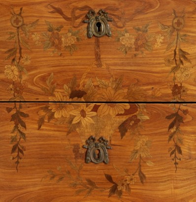 Particolare serrature Intarsio floreale Comò Napoleone III