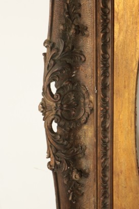 Particular carved Golden Mirror