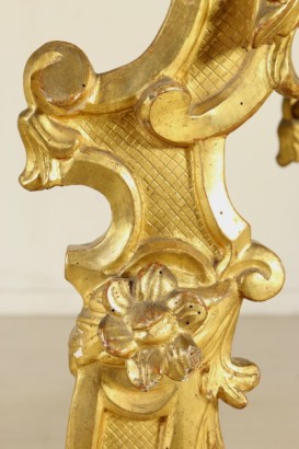 Particular Golden and lacquered console table