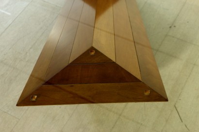 Alta tabla de Cattelan