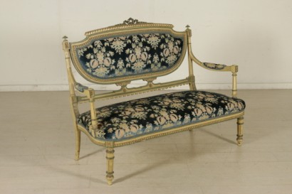 Neoclassical style lounge-sofa