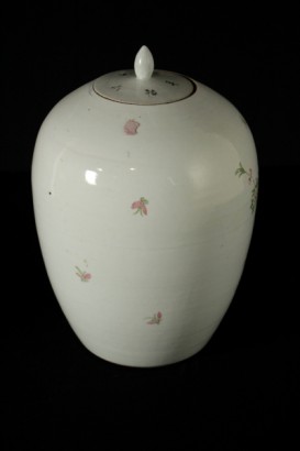 Vase avec couvercle couvercle ovoïde-détail