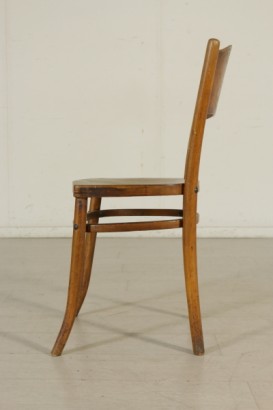 Group 5 chairs thonet-left side