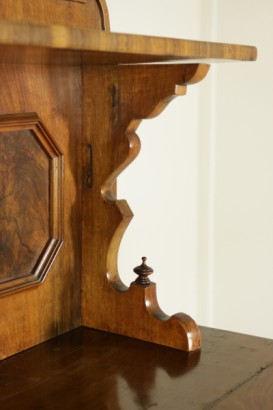 Cupboard with plate rack-detail