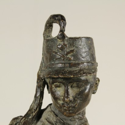 figura de bronce, estatua de bronce, estatuilla de bronce, joven soldado, joven soldado en bronce, bronce de joven soldado, {* $ 0 $ *}, anticonline